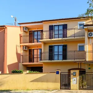 https://apartments-silvana-74.in-istria.net