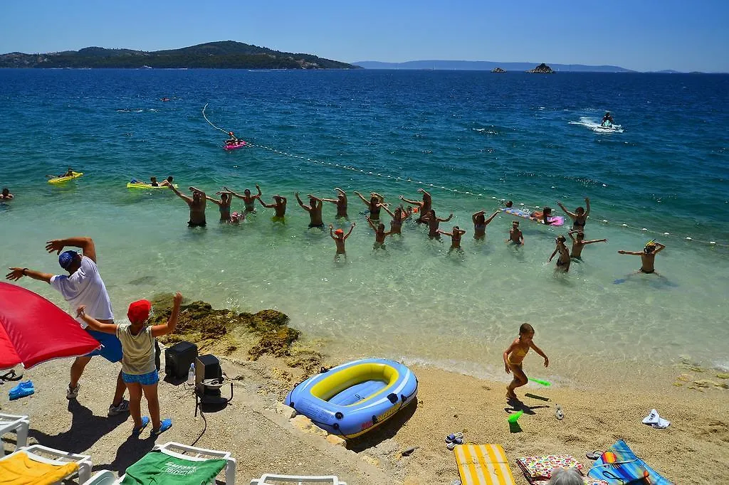 Happy Camp Mobile Homes In Camping Amadria Park Camping Trogir Сегет-Враница 3*,  Хорватия