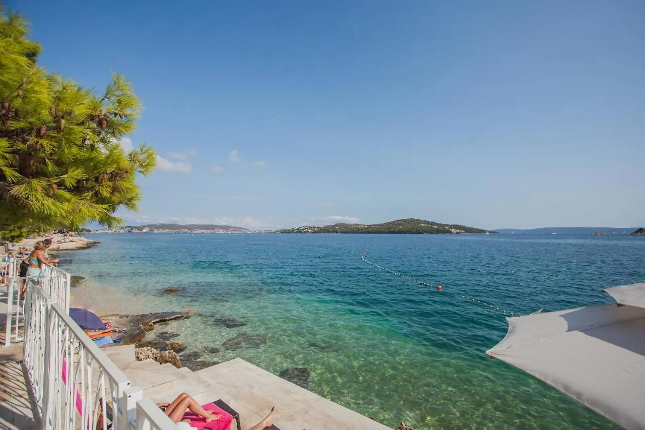 Happy Camp Mobile Homes In Camping Amadria Park Camping Trogir Сегет-Враница